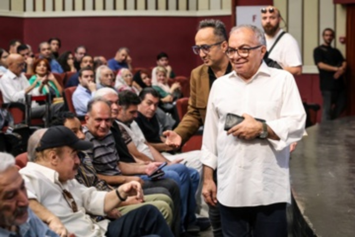 مثِ یک کوه، بلند ... به یاد فرهاد مهراد