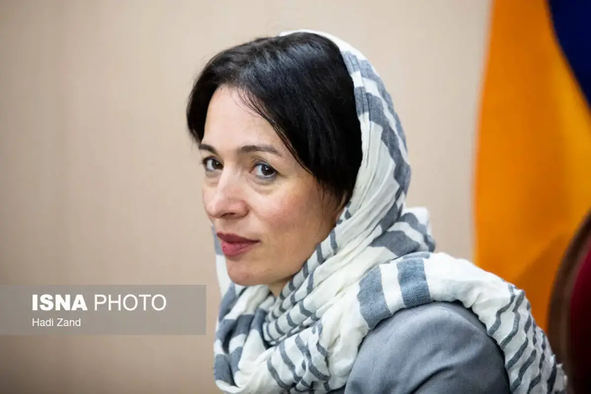 پوشش جالب وزیر علوم ارمنستان در تهران