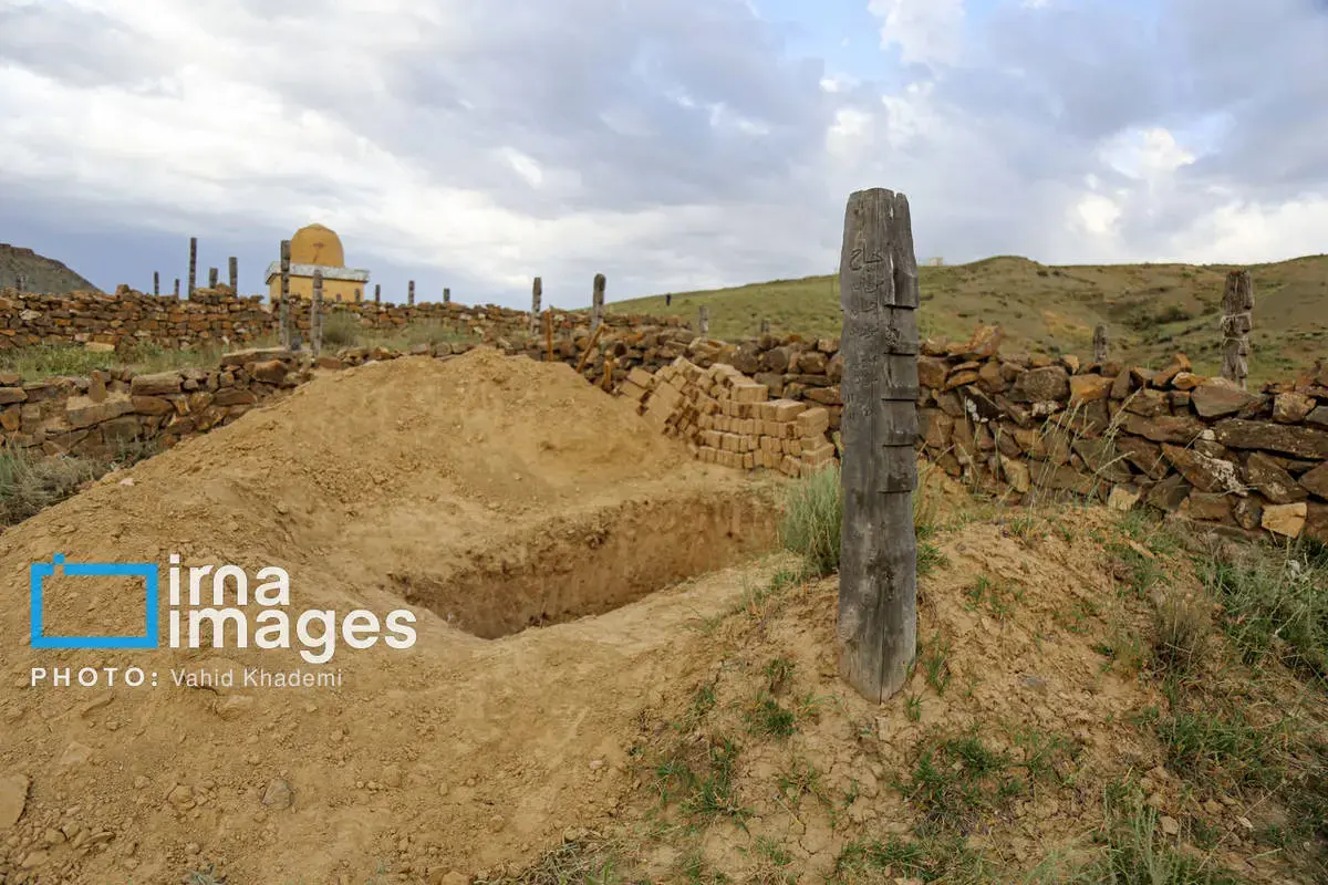 قبرستان مرموز باغلق در جرگلان