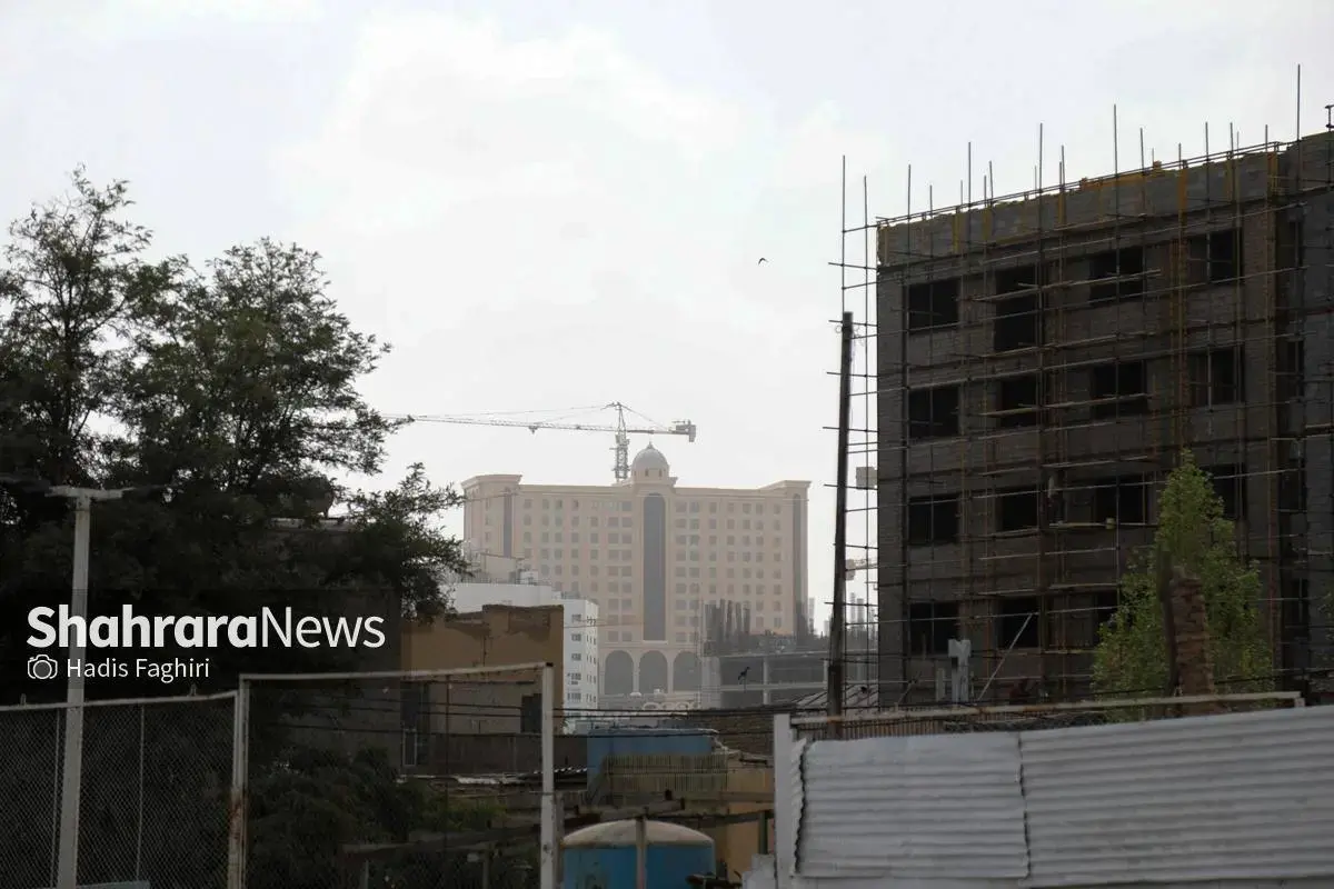 مشهد در مه آلودگی