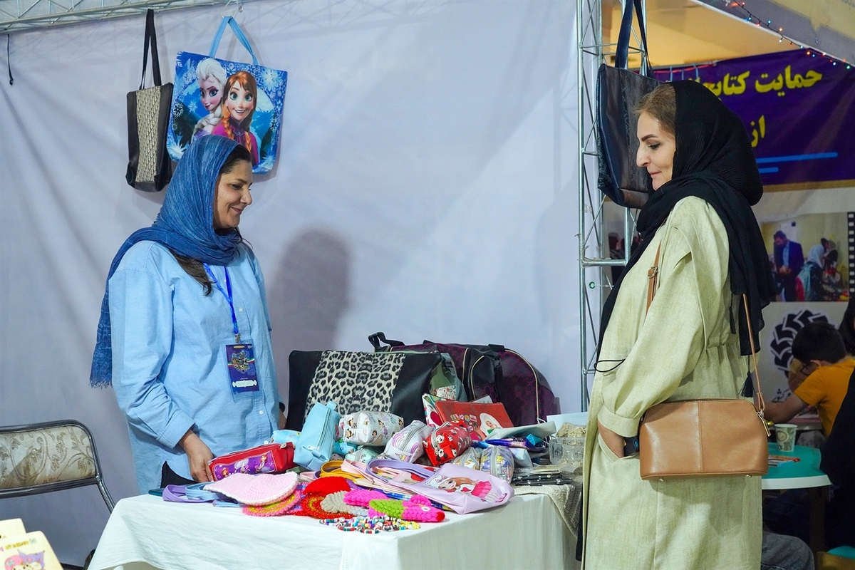 نمایشگاه توانمندی‌های روستاییان و جوامع محلی آذربایجان شرقی در ارس گشایش یافت