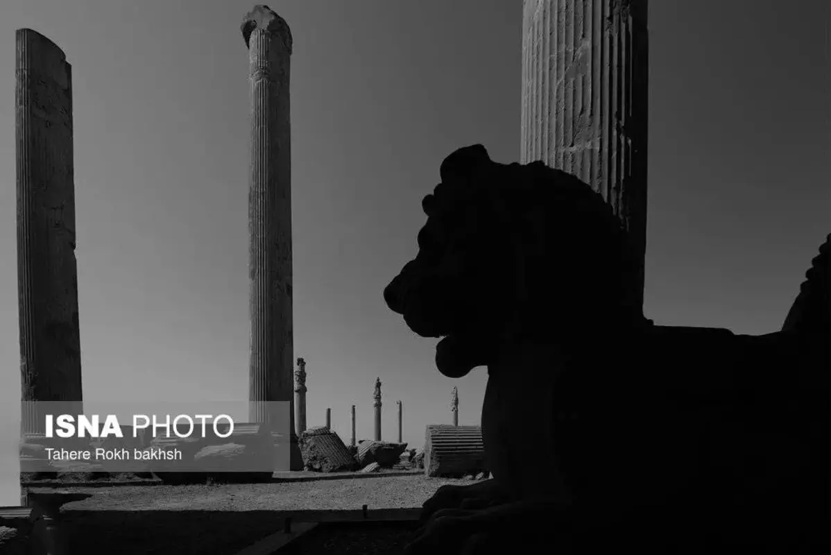 سیاه و سفید تخت‌جمشید