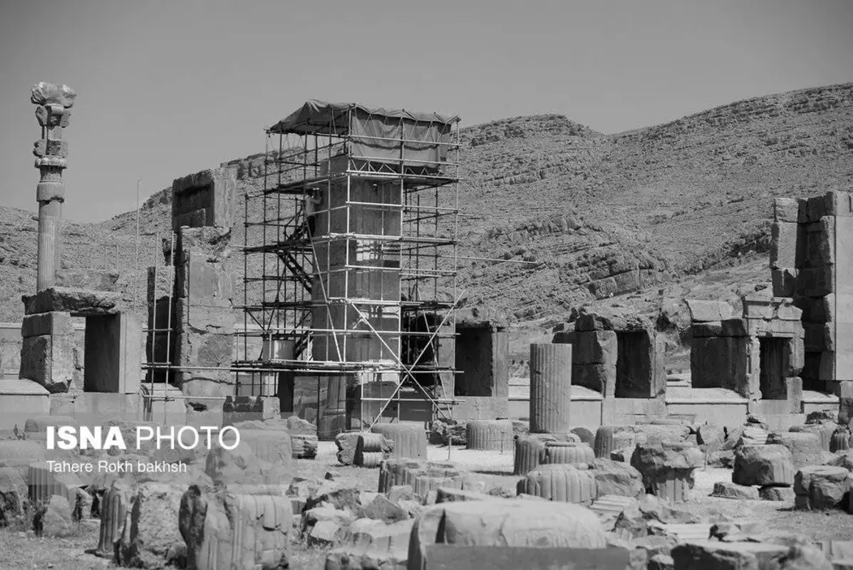 سیاه و سفید تخت‌جمشید