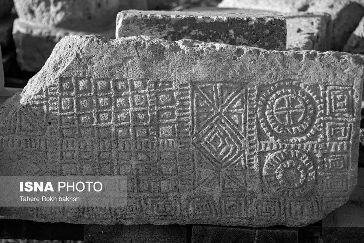 سیاه و سفید تخت‌جمشید