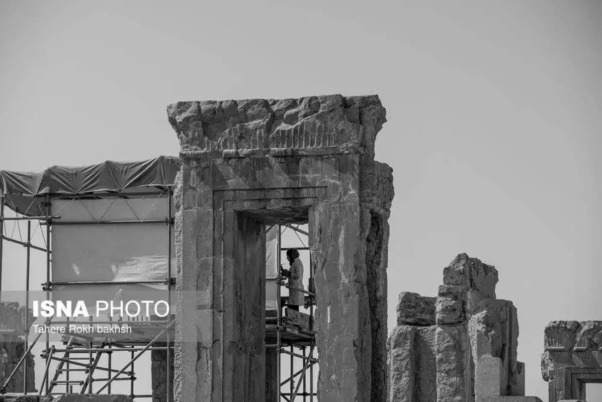 سیاه و سفید تخت‌جمشید