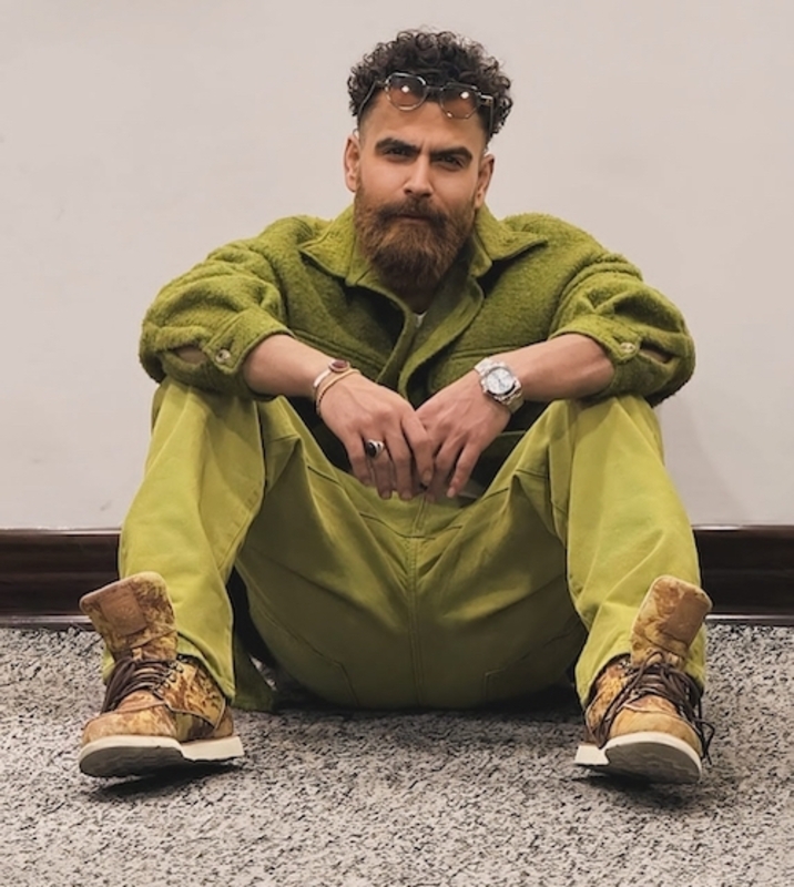 استایل‌های متفاوت معین‌زد با لباس های اجق وجق