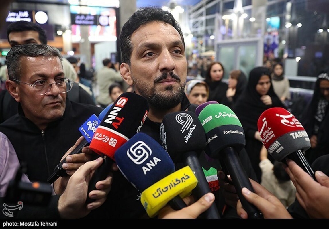 استقبال تاریخی از تیم ملی کشتی آزاد در فرودگاه امام خمینی (ره)