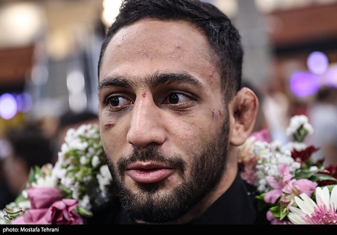 استقبال تاریخی از تیم ملی کشتی آزاد در فرودگاه امام خمینی (ره)