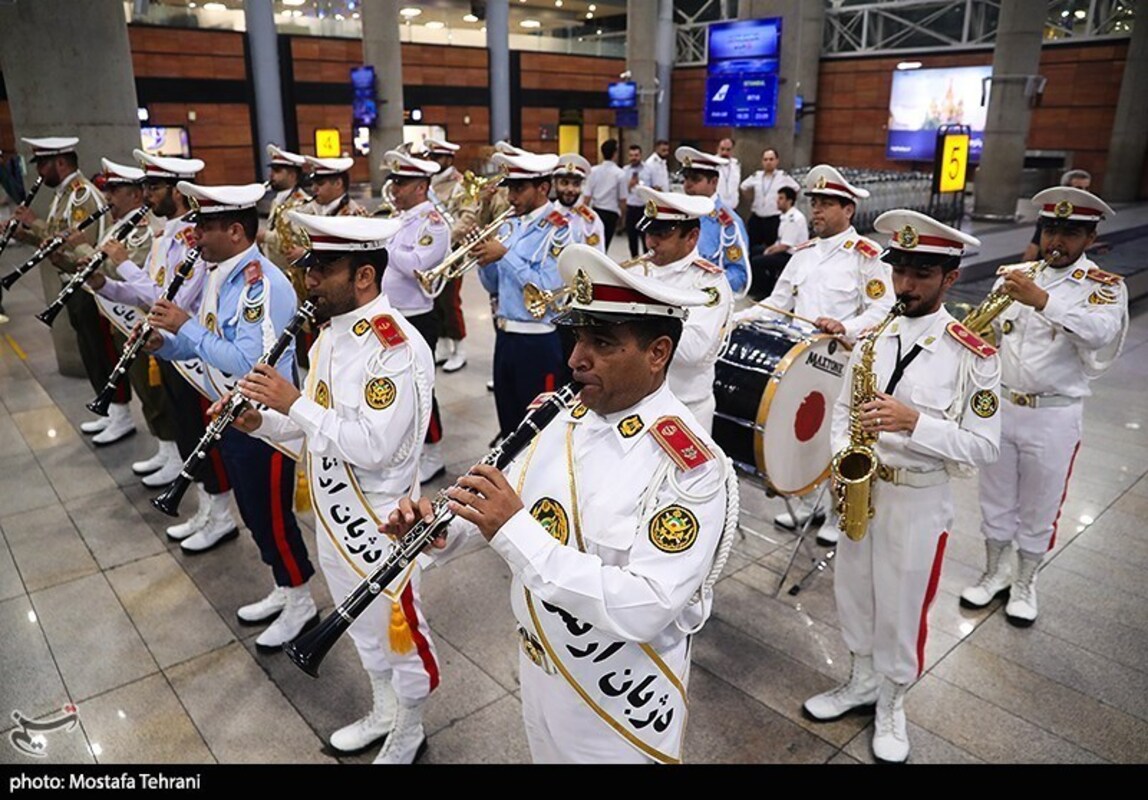 استقبال تاریخی از تیم ملی کشتی آزاد در فرودگاه امام خمینی (ره)