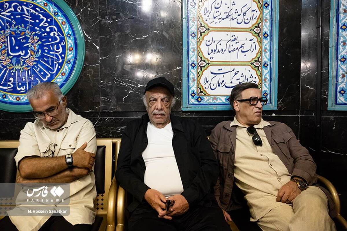 حضور هنرمندان در مراسم ختم امید جهان