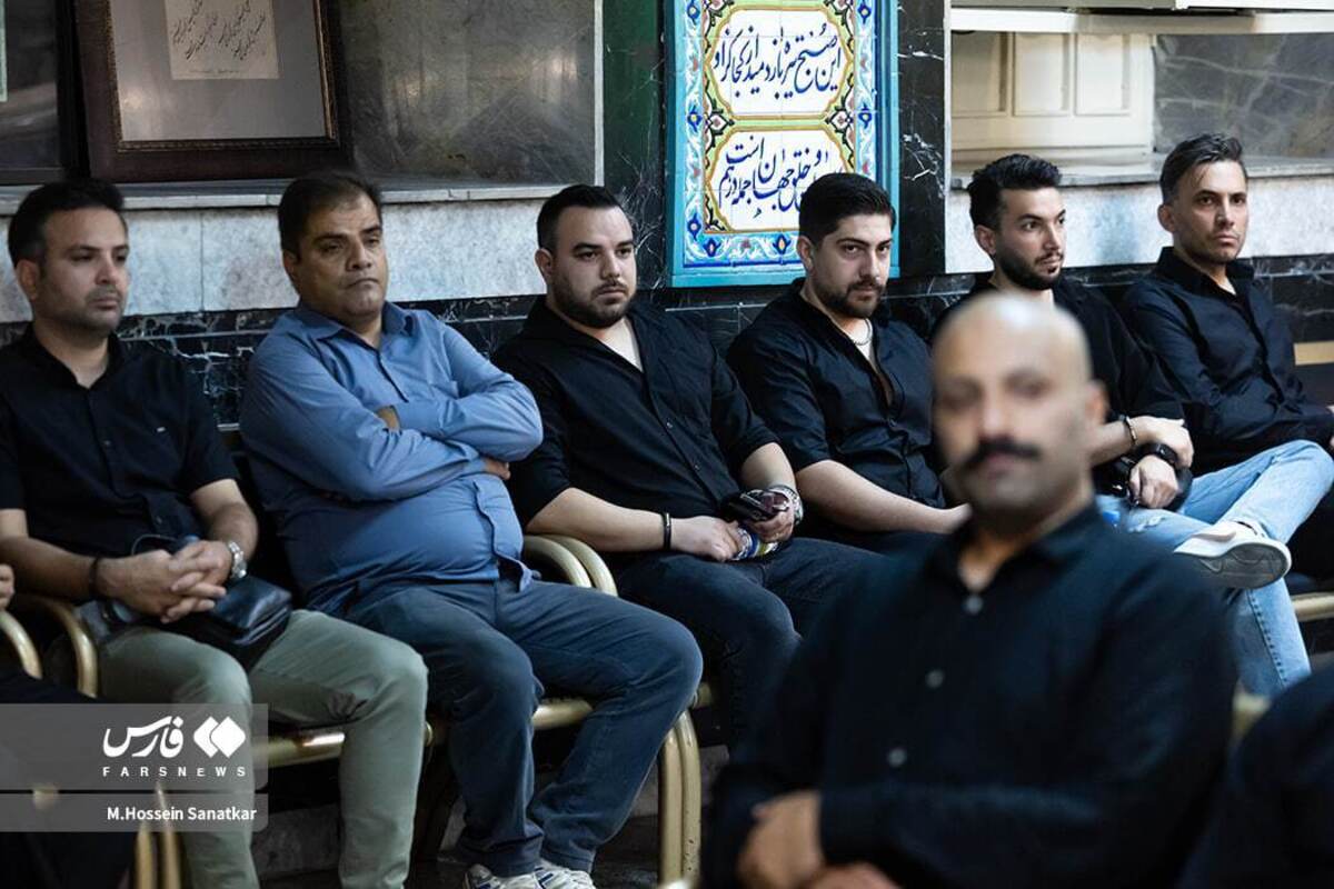 حضور هنرمندان در مراسم ختم امید جهان