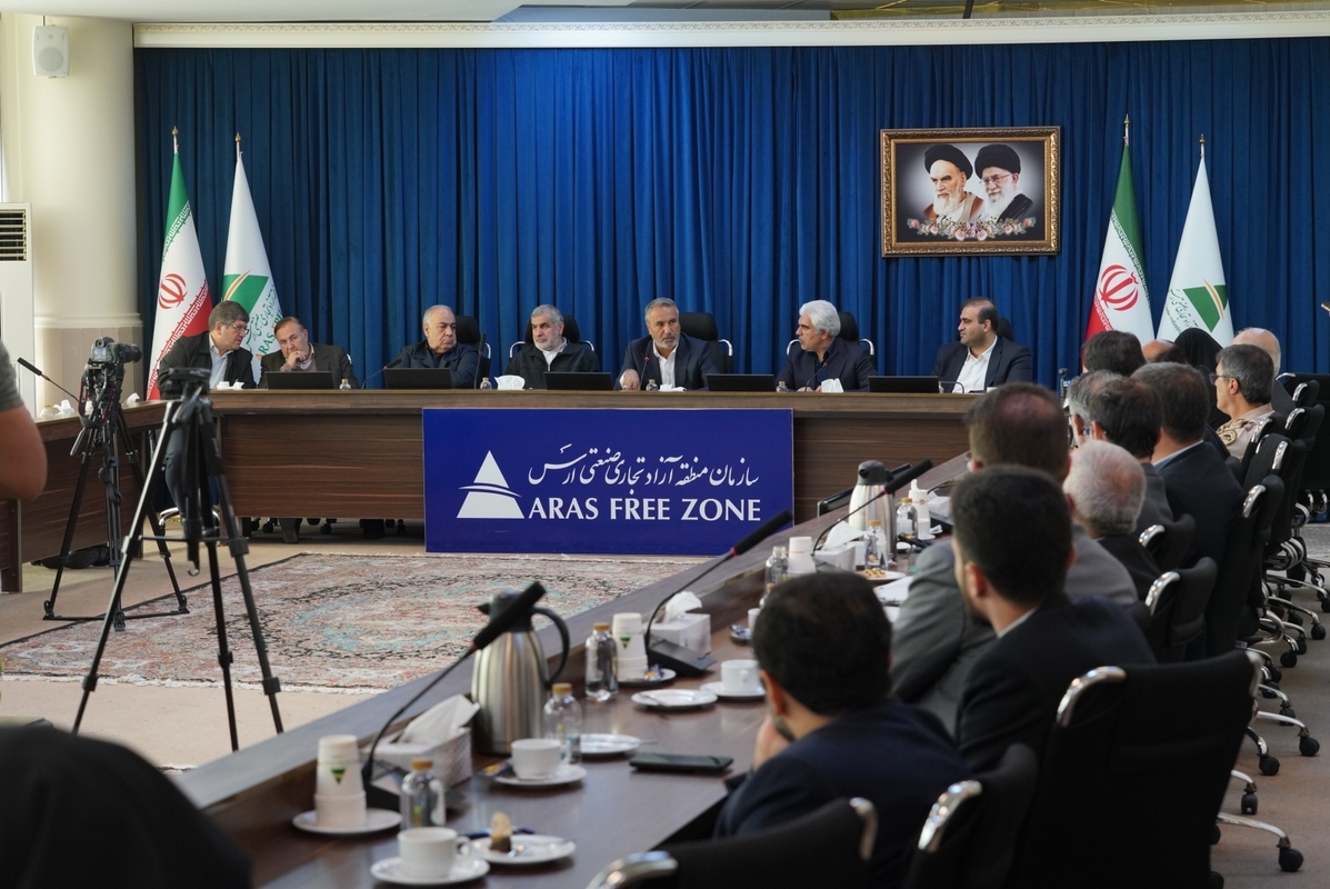 تجهیز ناوگان حمل و نقل ریلی منطقه آزاد ارس