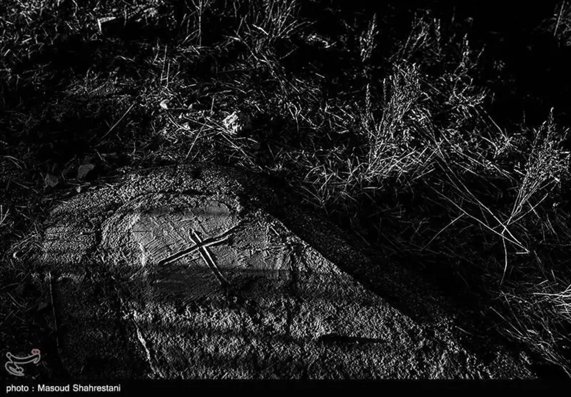 سکوت و رمز و راز گورستان ارامنه تلو