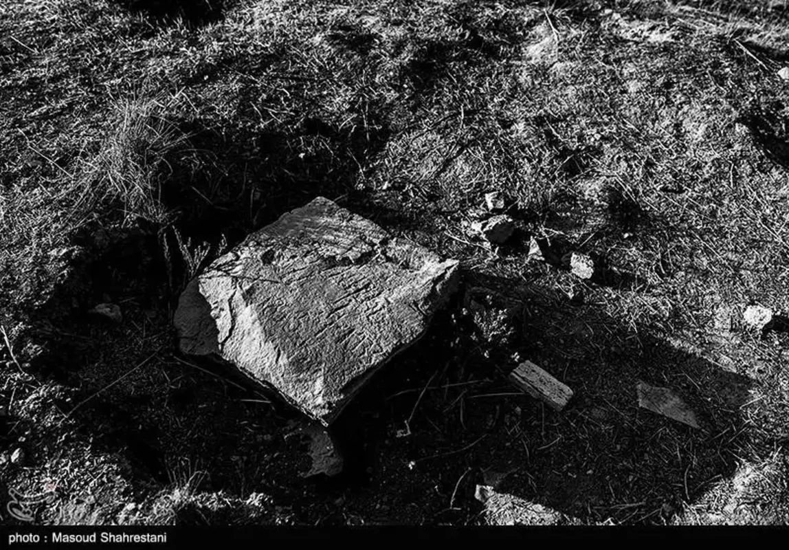 سکوت و رمز و راز گورستان ارامنه تلو