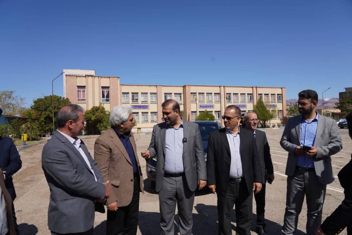 نماینده مرند و جلفا و مدیرعامل سازمان منطقه آزاد ارس