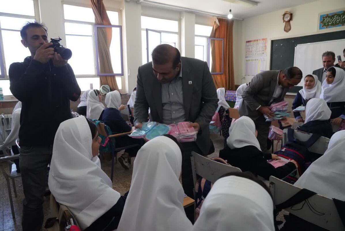 نماینده مرند و جلفا و مدیرعامل سازمان منطقه آزاد ارس