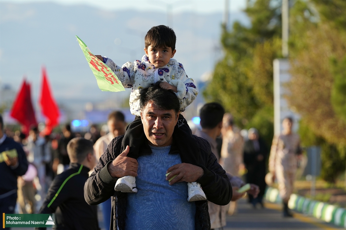  پیاده روی خانوادگی ارس