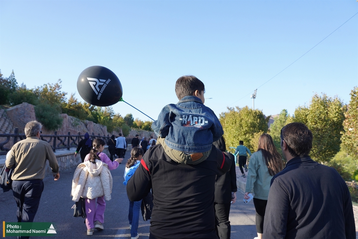  پیاده روی خانوادگی ارس