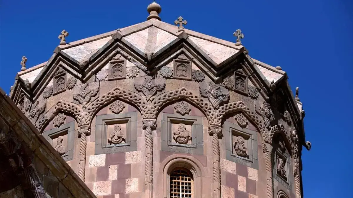 کلیسای تاریخی استپانوس مقدس جلفا