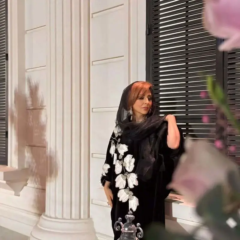 ژست‌های آتلیه‌ای مرجانه گلچین