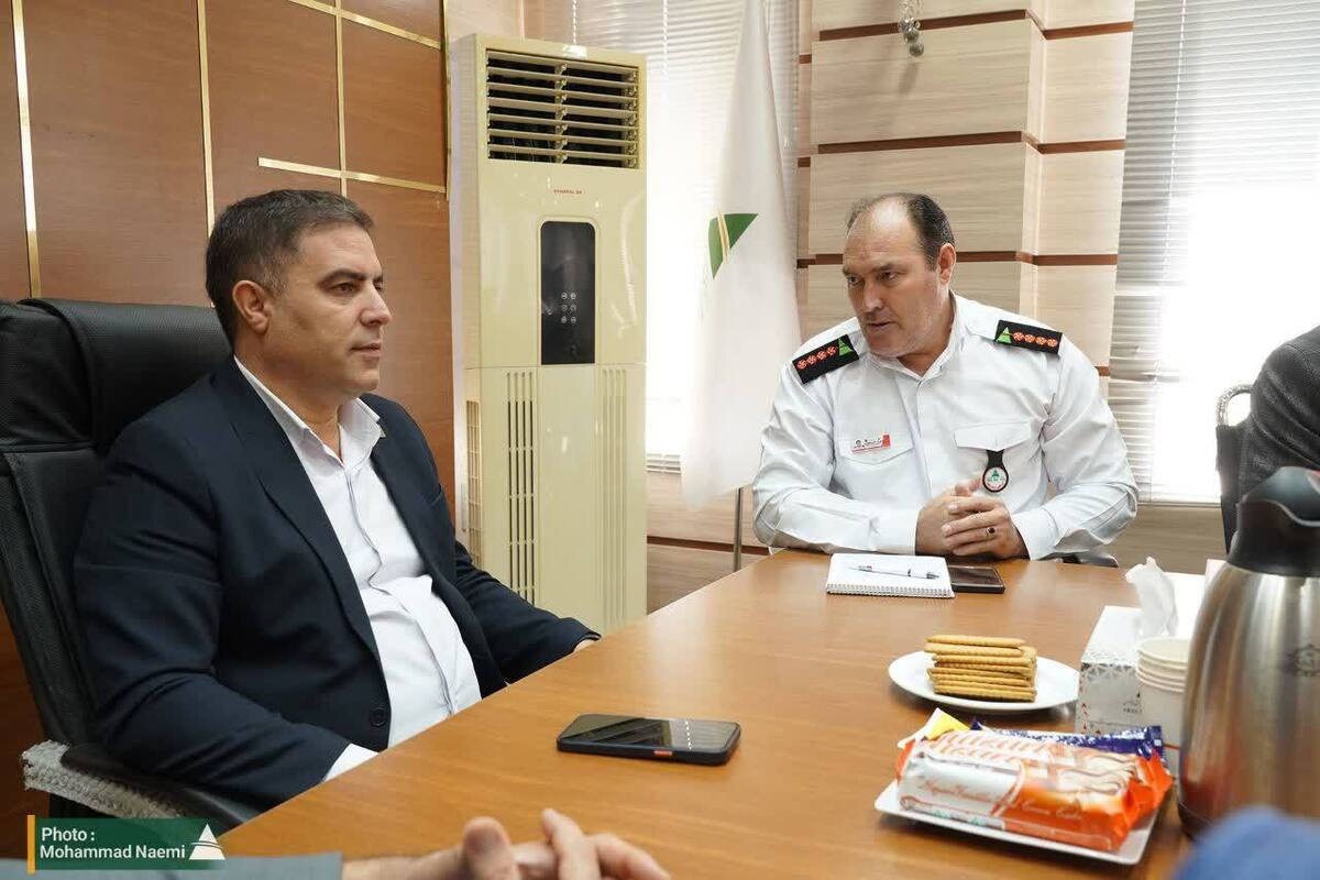  تجلیل از آتش‌نشانان منطقه آزاد ارس در آستانه روز ملی ایمنی