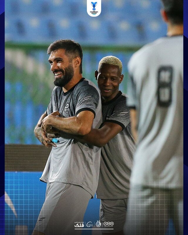  ساز استقلال شبانه کوک کوک شد