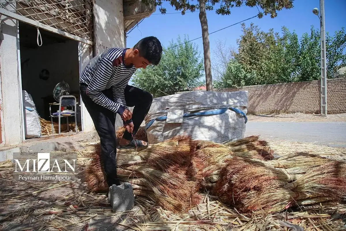 هنر ماندگار جاروبافی در خراسان شمالی