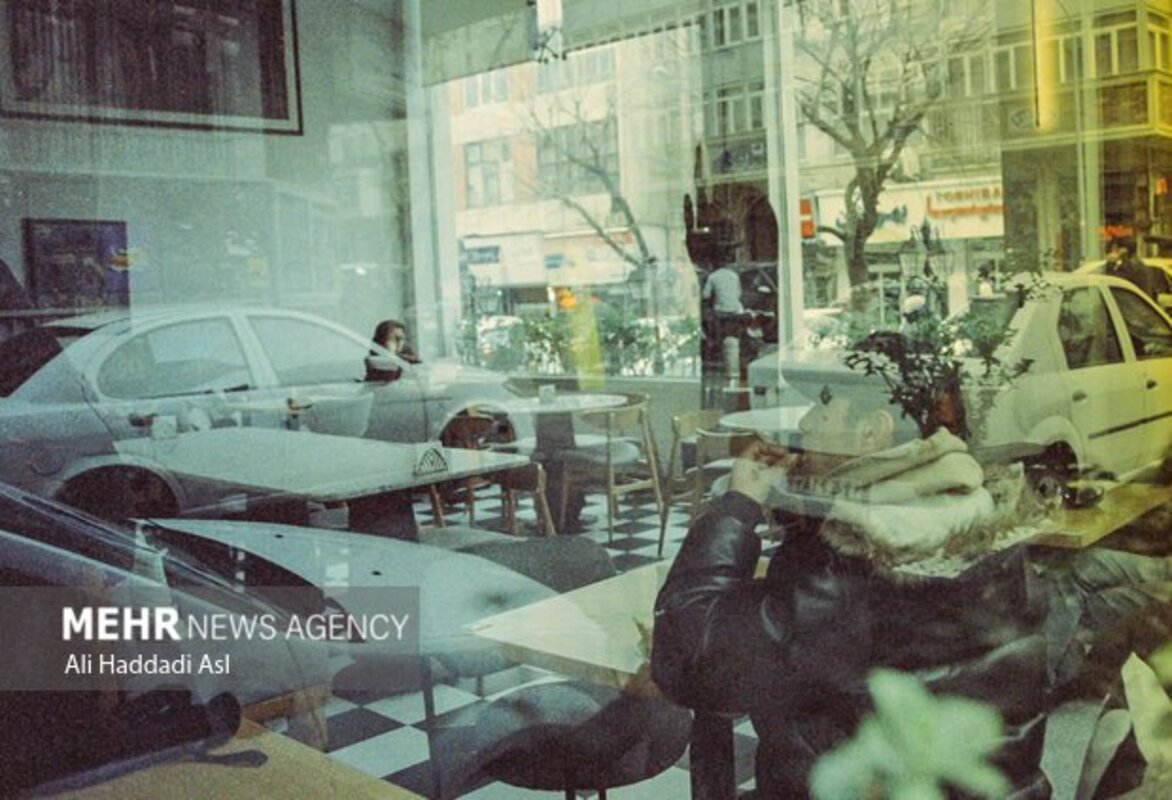 تنهایی در دل هیاهوی شهر