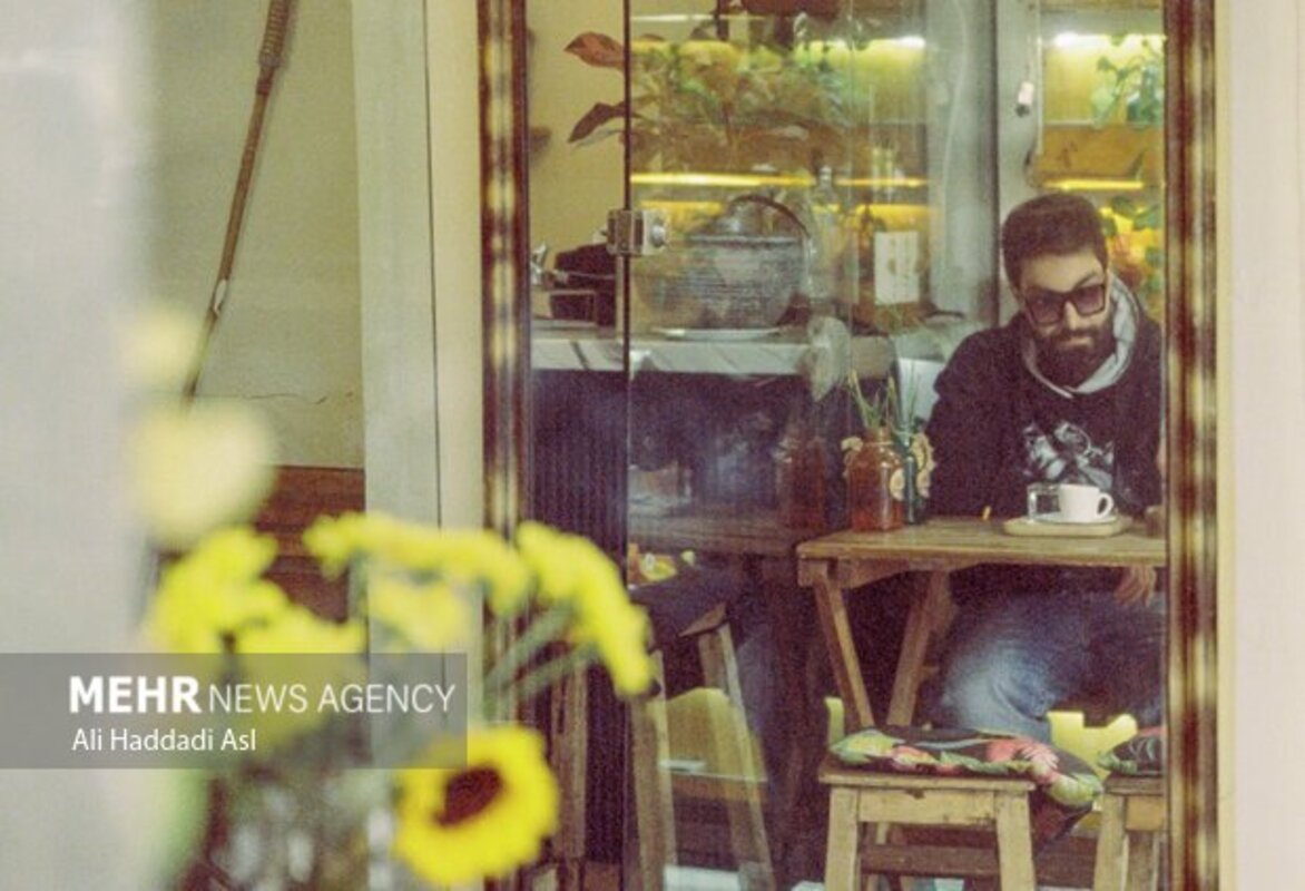 تنهایی در دل هیاهوی شهر