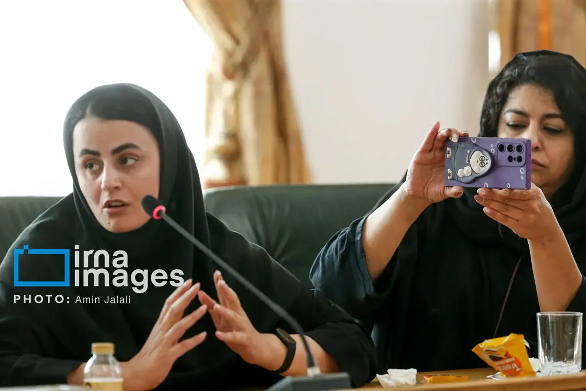 وقتی خانم سخنگو حالش بد می‌شود