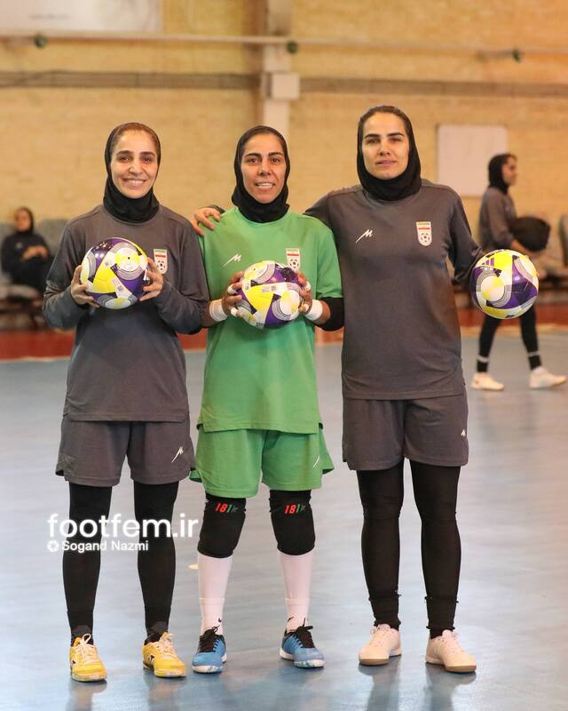 توپ جام جهانی زیر پای بانوان فوتسال ایران