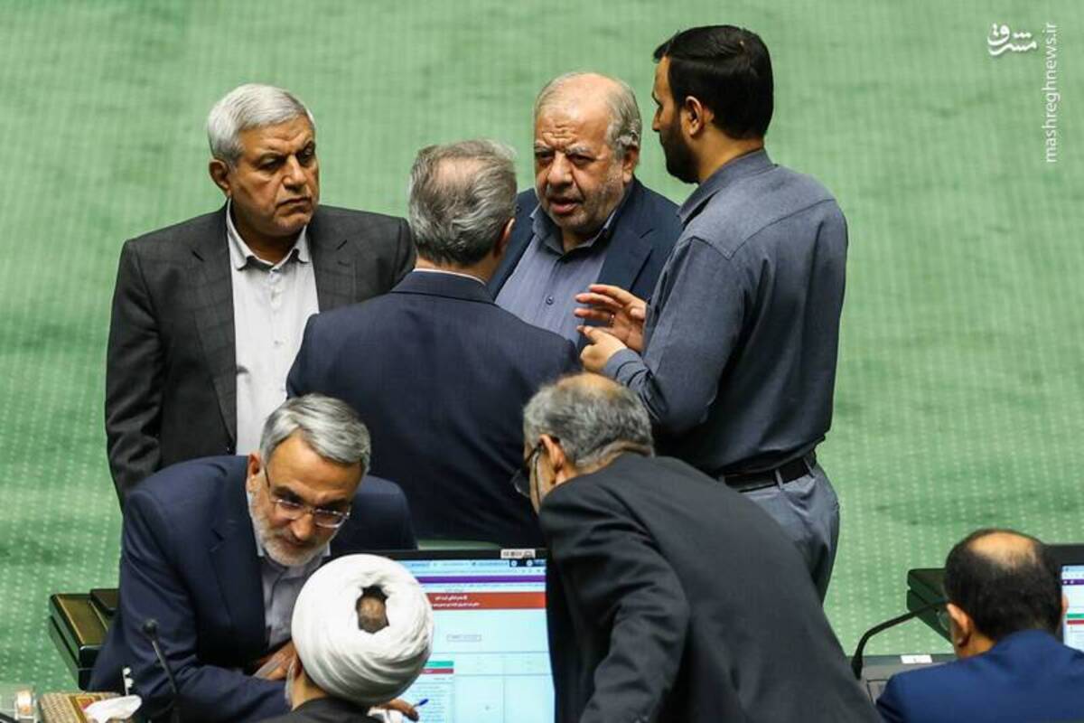 حواشی صحن علنی مجلس