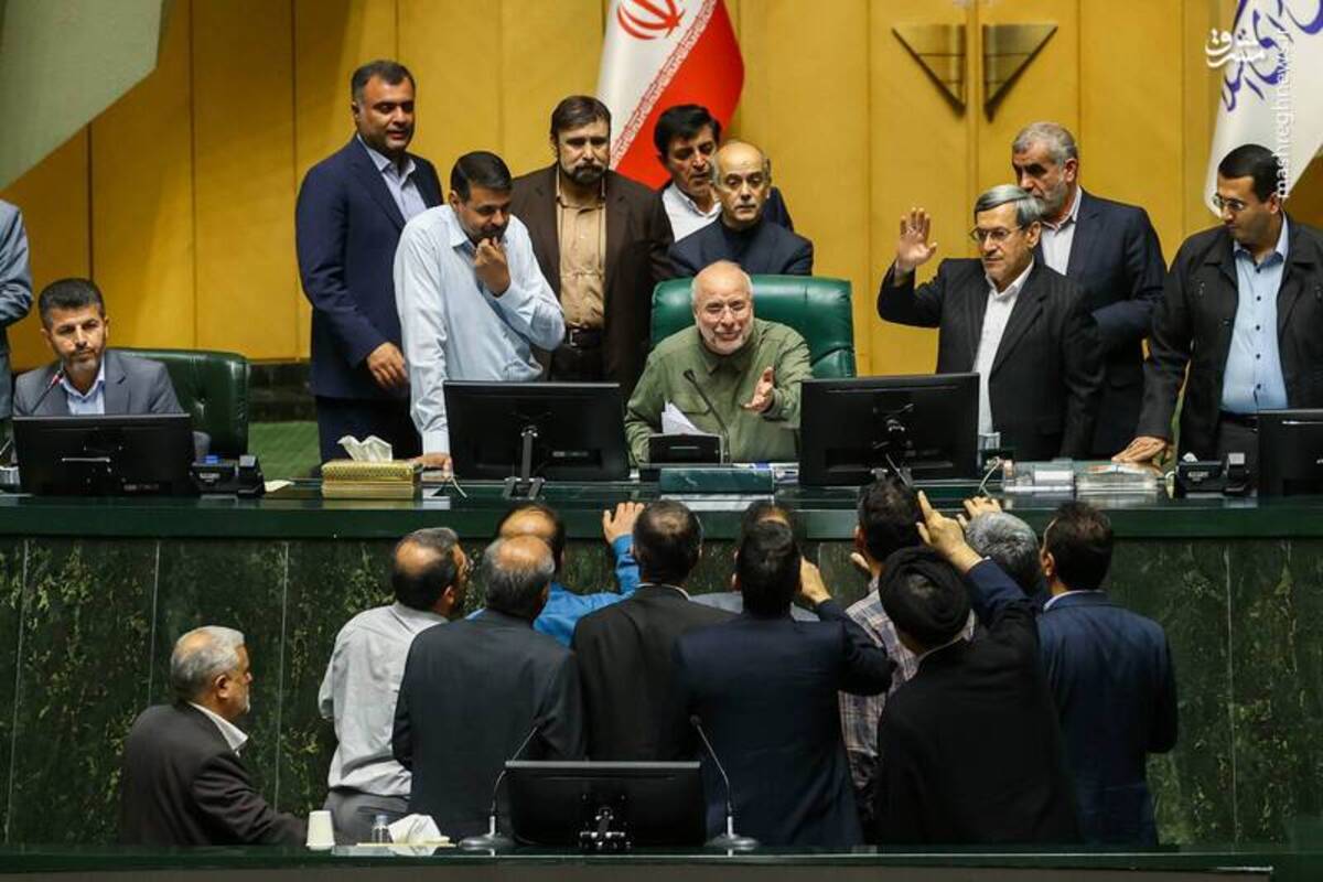 حواشی صحن علنی مجلس
