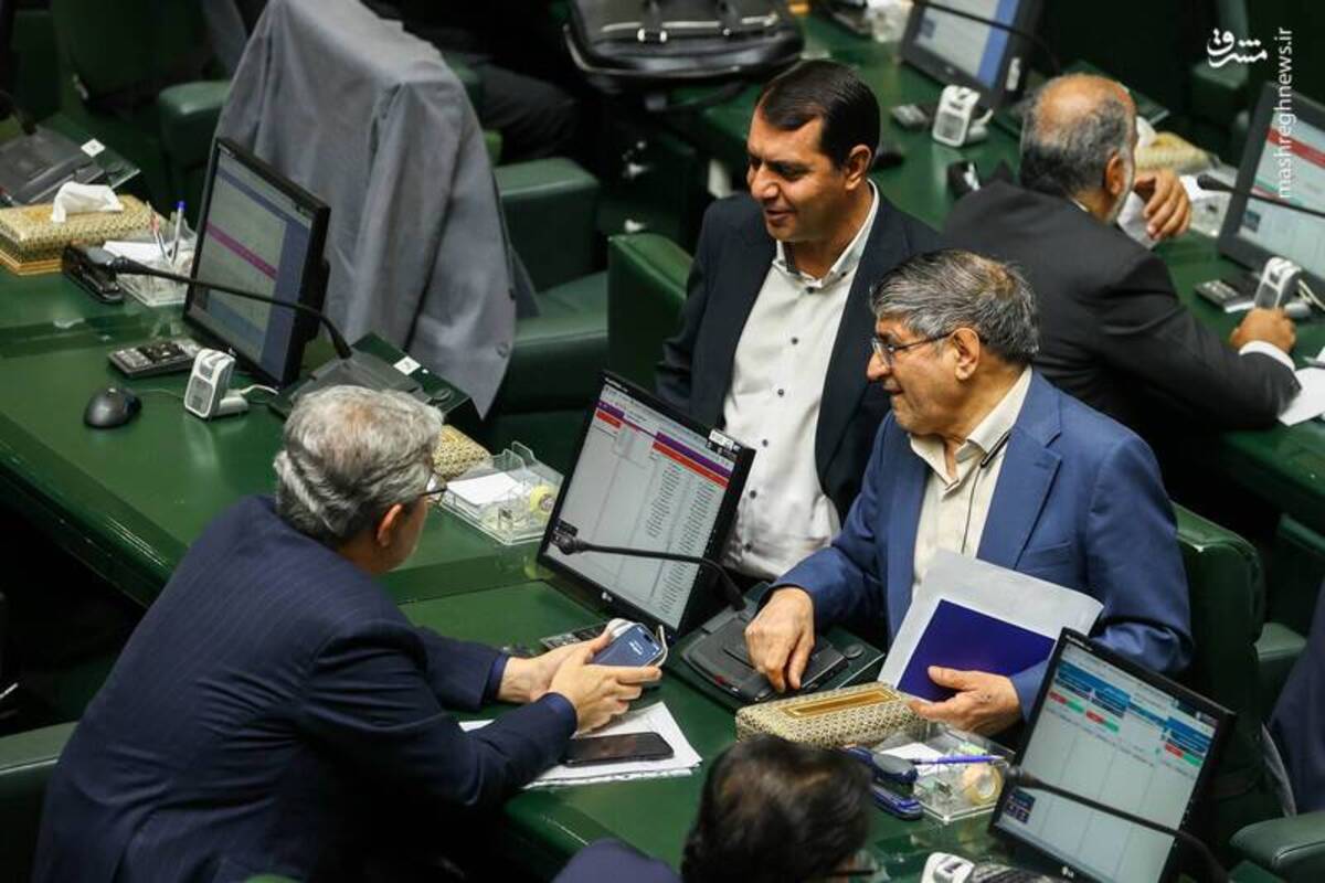 حواشی صحن علنی مجلس