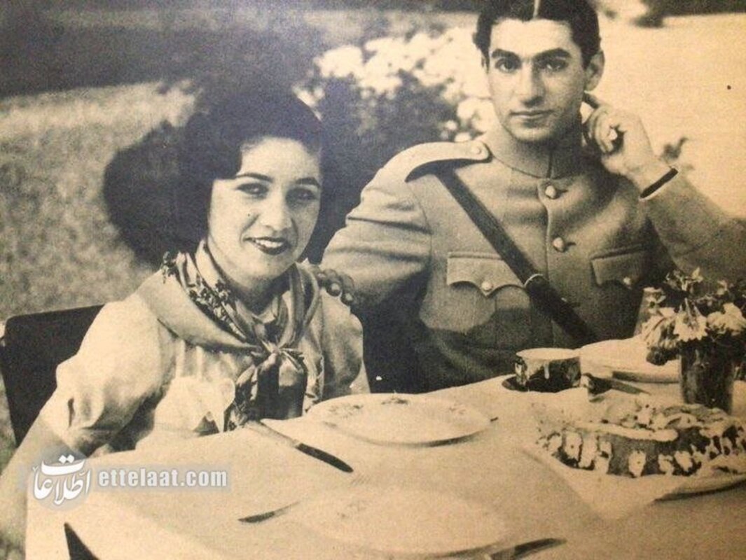 خانواده پهلوی در کاخ سعدآباد