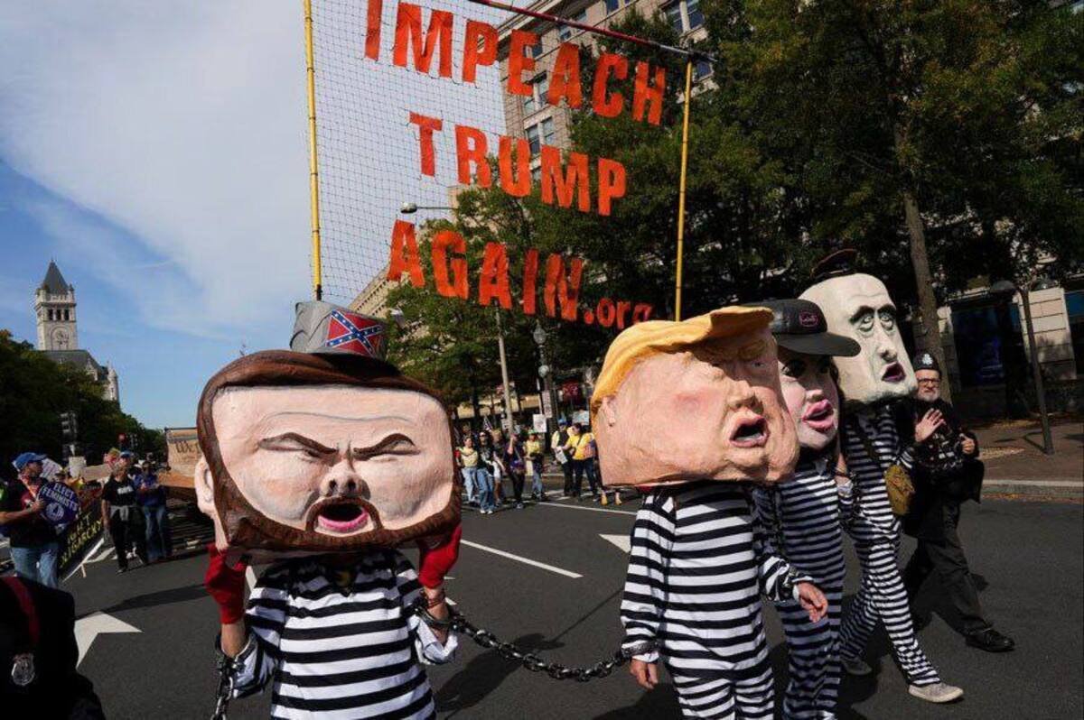 تظاهرات ضد پادشاهی ترامپ