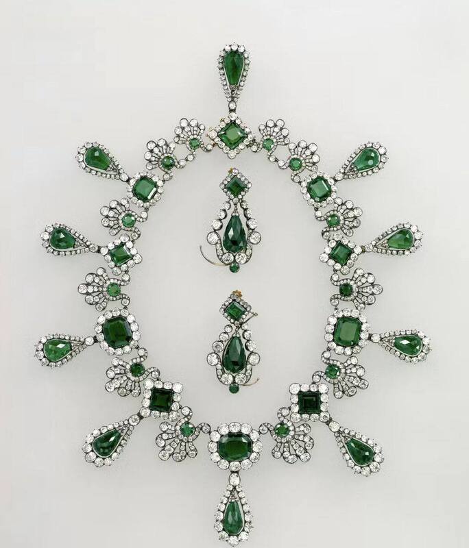 جواهرات دزدیده شده از موزه لوور