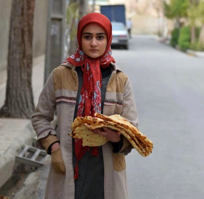  تغییر چهره شوکه کننده ملیکا پارسا دوست از کودکی تا ۲۰ سالگی