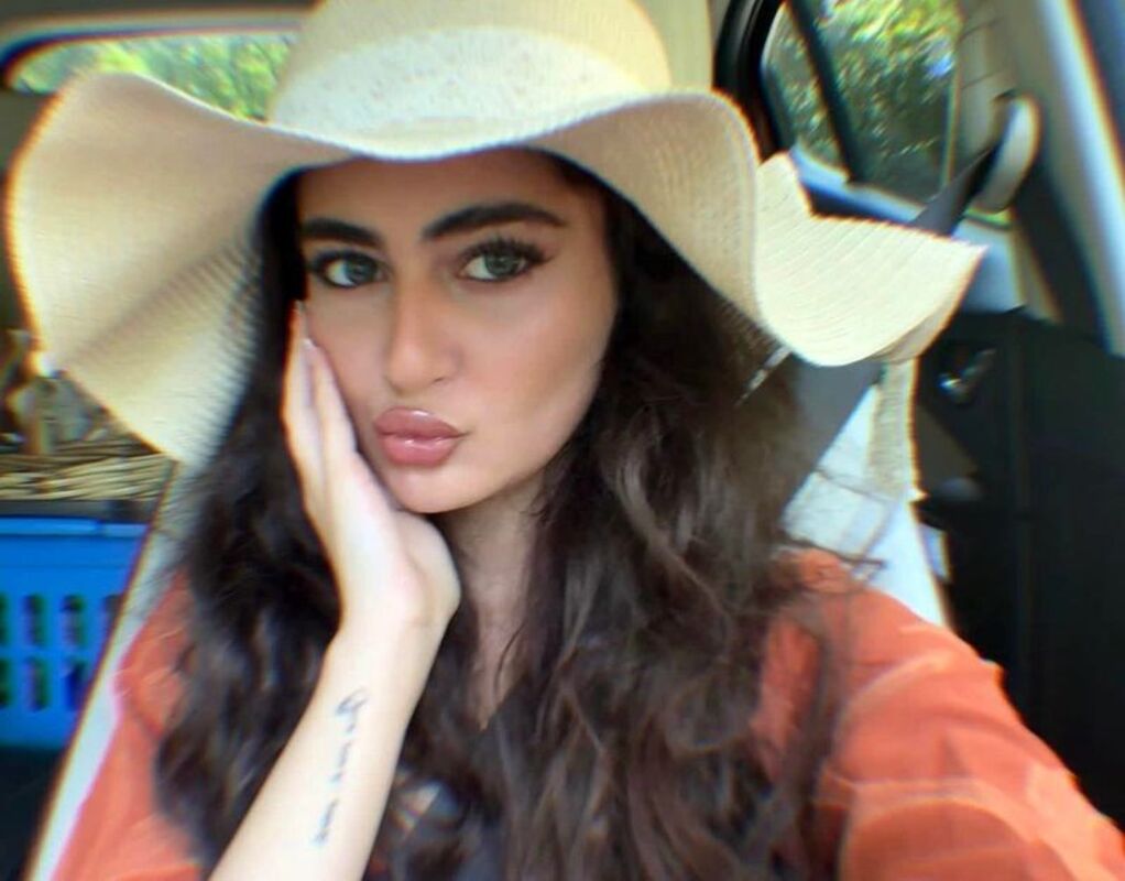  تغییر چهره شوکه کننده ملیکا پارسا دوست از کودکی تا ۲۰ سالگی