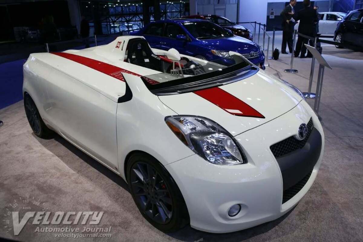 معرفی خودرو تویوتا یاریس جهان 