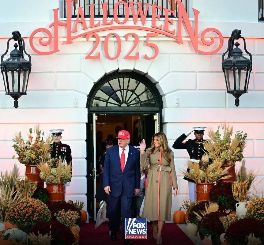ترامپ و ملانیا میزبان هالووین در کاخ سفید