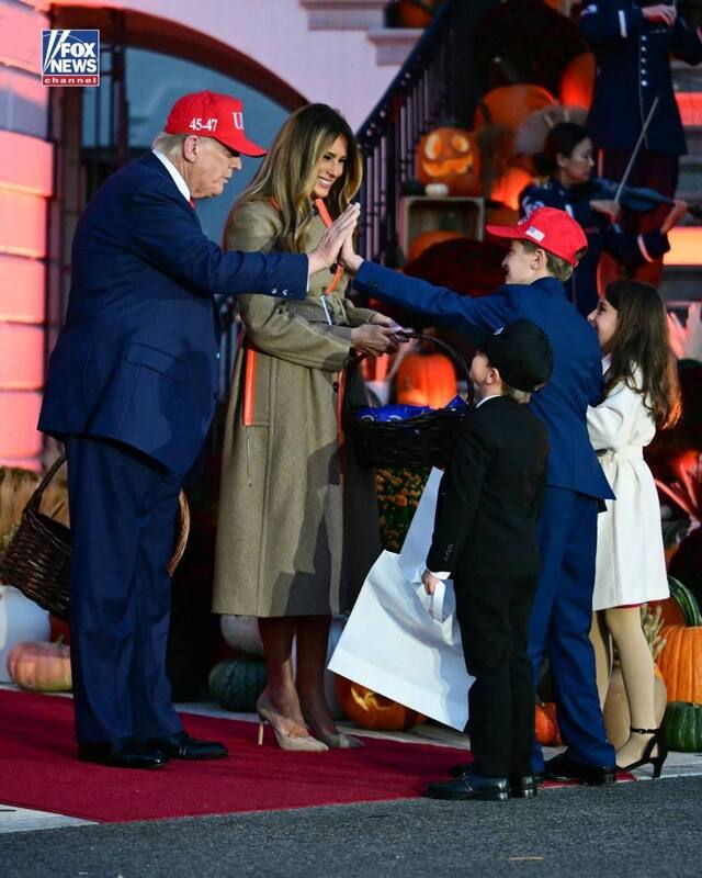 ترامپ و ملانیا میزبان هالووین در کاخ سفید