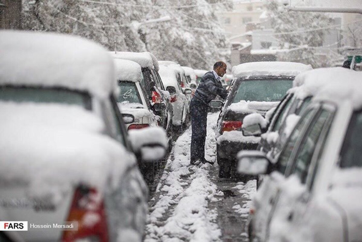 تصاویر باورنکردنی از آبان‌ماه پر از برف تهران
