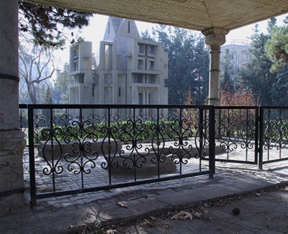 کلیسایی عجیب در قلب تهران