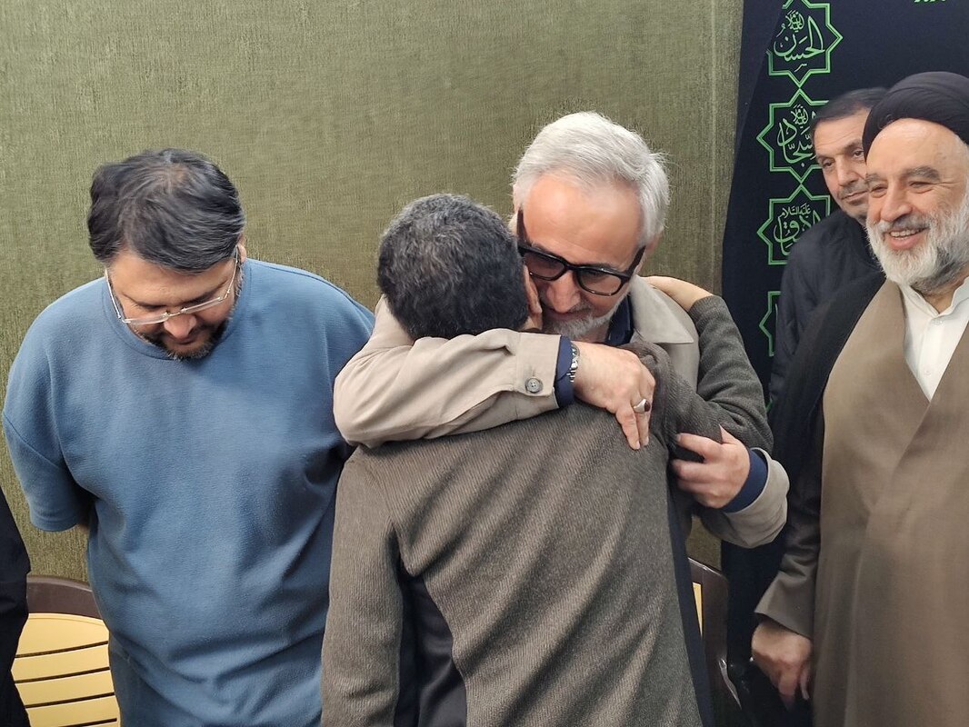 مراسم تشییع برادر سید مصطفی تاجزاده