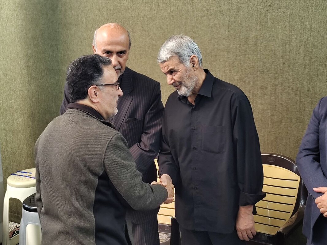 مراسم تشییع برادر سید مصطفی تاجزاده