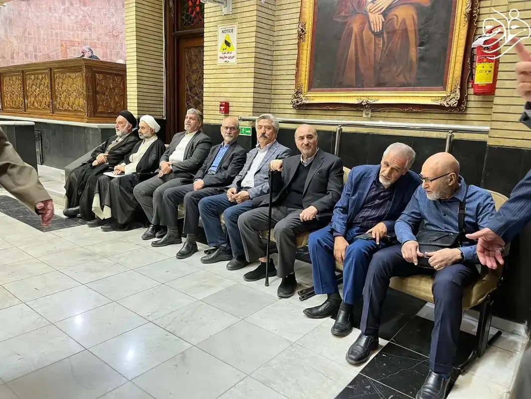 مراسم یادبود برادر مصطفی تاجزاده با حضور فعالان سیاسی