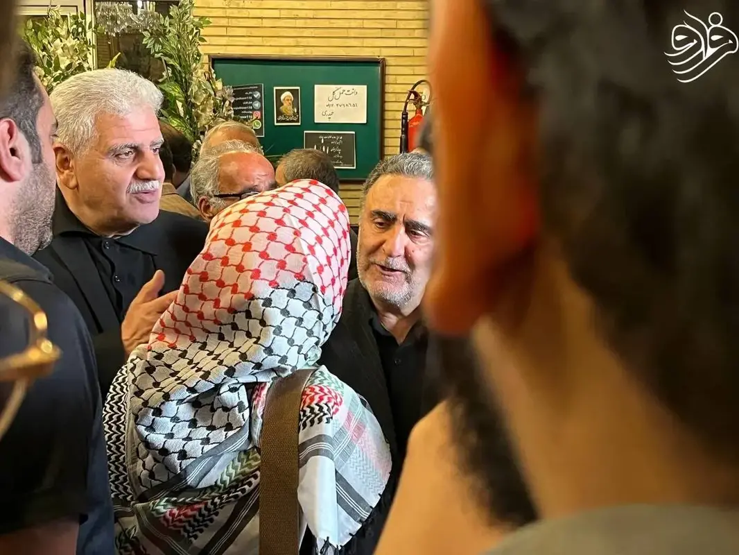 مراسم یادبود برادر مصطفی تاجزاده با حضور فعالان سیاسی