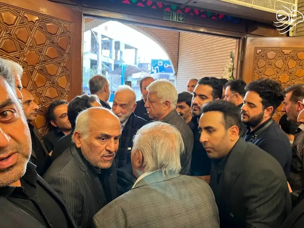 مراسم یادبود برادر مصطفی تاجزاده با حضور فعالان سیاسی