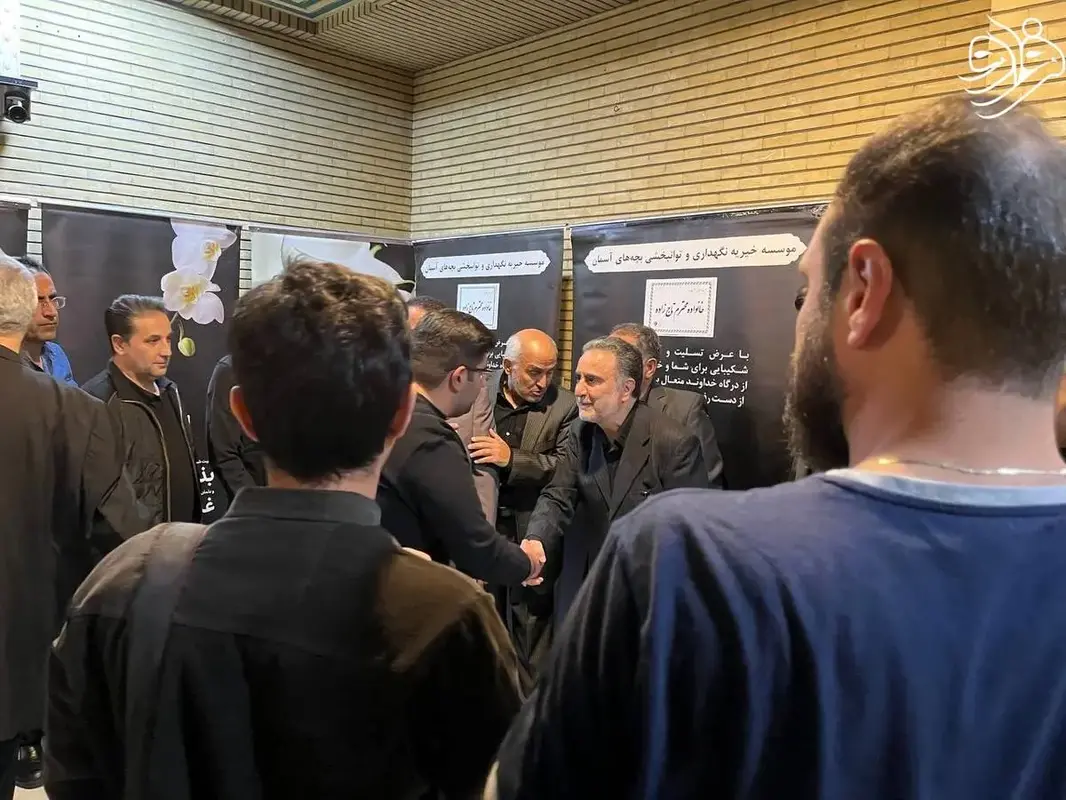 مراسم یادبود برادر مصطفی تاجزاده با حضور فعالان سیاسی